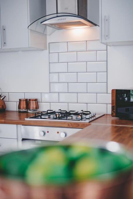סוואנסי La Petite Maison מראה חיצוני תמונה